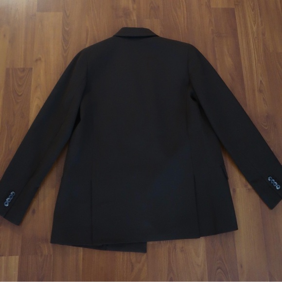 Brown Aritzia (Wilfred) Blazer, Size 6 🤎 - Picture 4 of 4